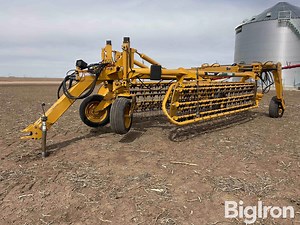 Vermeer R2800 Hydraulic Drive Twin Rake | Agriculture