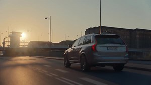 Discover the new XC90 inside and out. Here are 10 things you need to know in one walkaround. | Volvo Cars