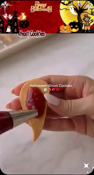 Spooky but Sweet! GHOST COOKIES
