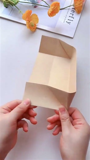 Teach you how to fold a large-capacity desktop storage box with A4 paper. It s simple