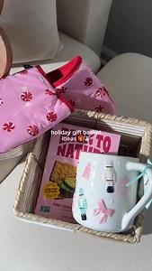 Holiday hosting tip 🎄🎁 Put together a little basket for your friends before heading over, cookies, crackers, and something cozy go a long way. Stock up on Back to Nature’s cookies & crackers to make every basket extra sweet (and crunchy). | Back to Nature