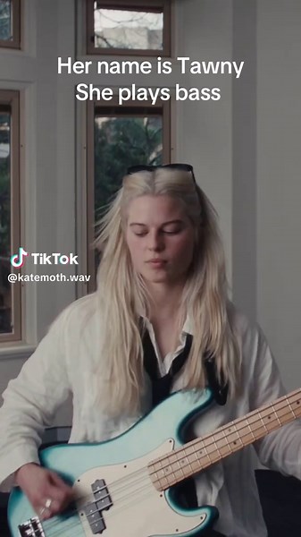 Discovering Tawny: The Overnight Sensation Bassist