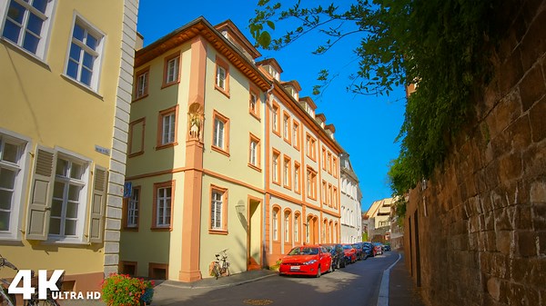 Germany – Walking Tour of Heidelberg’s Historic Town (4K)