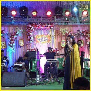 791K views · 22K reactions | Pucho Zara Pucho | Raja Hindustani | Kumar Sanu | Singing By Sayani Thakurata #Sayani_Thakurata #Sayani_Thakurata_Live_Stage_Pogram #hindisong #bollywood #love #hindi_dance_song #song #made_for_each_other #Pucho_Zara_Pucho #Raja_Hindustani https://youtu.be/VPHV9sMTxh4 | Jana Studio | Facebook