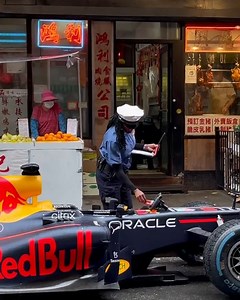 Only in New York 😂 (via chinatown_phil/IG) | ESPN F1