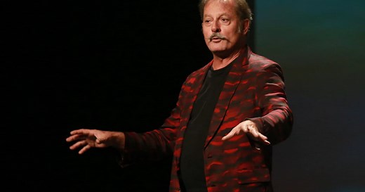 Humour. Christophe Alévêque fait sa « Revue de presse » à L’Entrepot, à Mulhouse