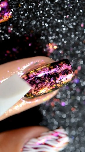 Mesmerizing multichrome manicure 😍🔥 #nails #nailart #multichrome #facebookreels #manicure | Sveta Sanders