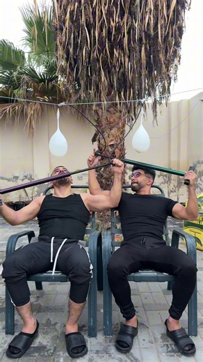 ‏تحدي البالون 🤣😂 | pop the balloon somali edition