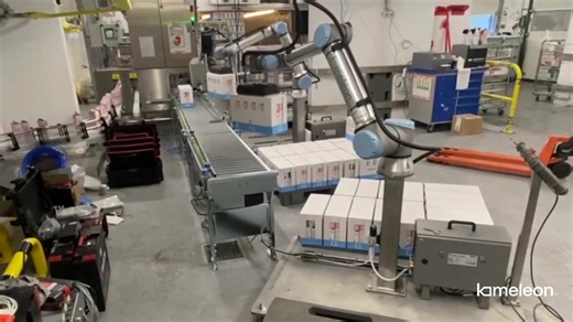 Double the robot, double the efficiency 🦾 More people are purchasing a second robot after installing the first. This dual setup from Kameleon Gruppen AS, powered by Pally software from Rocketfarm AS, performs identical tasks in sync, doubling productivity. | Universal Robots
