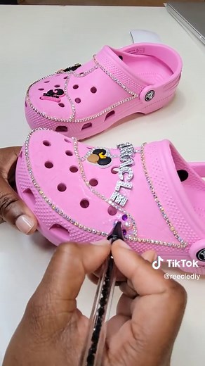 How I make Bling Crocs. #blingcrocs #customcrocs #diytutorial #customshoes #blingsneakers #blingshoes #howto #howtoblingcrocs #bougiecrocs