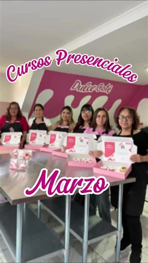 Dulce Coté l Cursos l Pastelería | Emprendimiento on Instagram: "✨ ¡Ya están disponibles las fechas de los cursos de marzo! En mi Taller en Villa Alemana✨ 🍪 Cursos día DOMINGO Domingo 1 → Curso básico galletas decoradas Pascua Domingo 29 → Curso Intermedio Snoopy Pascua (este último requiere conocimientos previos) 🍪 Cursos día MIÉRCOLES Miércoles 11 → Curso básico galletas decoradas Pascua Miércoles 25 → Curso Crumble Cookies 💗 Todos los cursos incluyen materiales, coffee rico, recetario y di