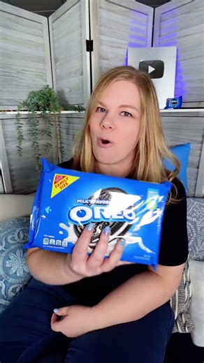 I've come across confusion between medical codes and pricing. Specially confusion that if a code changes, it may change the price of that service. Imagine they change the UPC code on a pack of Oreos -- that doesn't mean Oreos instantly become cheaper or more expensive. They just program the same price to the new code! But finding out pricing information in healthcare is still a mess! I wish it was as easy as prices at the grocery store. 😕 What do you guys think? #medicalcoding #medicalcoder #me