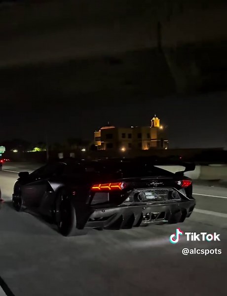 Increíbles coches: Aventador, Bugatti y más