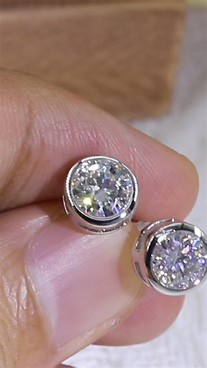 🎄Xmas 30% Off 1st Order!Round Bezel Moissanite Earrings—minimalist luxe shine for festive grace💎#Moissanite #Fiovie | Fiovie