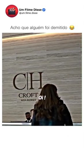 Um filme disse / Cinema / Séries on Instagram: "🎬Lara Croft: Tomb Raider é um filme de aventura que acompanha Lara Croft, uma arqueóloga destemida, herdeira de uma grande fortuna e treinada em combate, que segue pistas deixadas por seu pai sobre um artefato ancestral capaz de manipular o tempo; em uma corrida contra uma organização secreta, ela enfrenta templos antigos, enigmas e armadilhas mortais. Siga nossa página @um.filme.disse e receba as melhores dicas de filmes e séries todos os dias. #