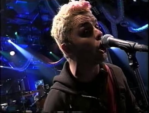 green day- castaway (live 2000) #greenday #billiejoearmstrong #trecool #mikedirnt #punk
