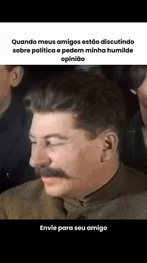 Intergaláctica Socialista ☭ on Instagram: "É mais forte que eu. #socialismo #comunismo #marxismo #politica #urss #capitalismo #historia #filosofia #memepage #meme #fyp #ffxiv"