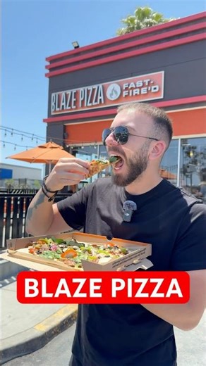 Trying LeBron James’ Blaze Pizza 🔥