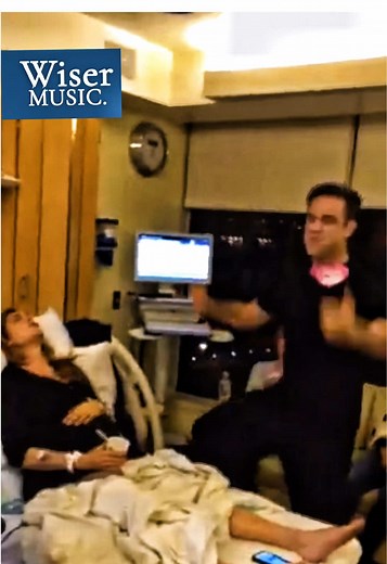 Robbie Williams' Humorous Moment During Childbirth
