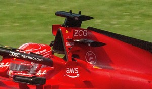 14K views · 120 reactions | La Formule 1 nous présente les caméras embarquées Comment sont disposées les caméras sur une Formule 1 ? Tech&Co s’est rendu dans le centre de diffusion de la Formule 1 en Angleterre #F1 #f1 #formule1 #Formula1 #BahrainGP #f1car | Tech & Co | Facebook