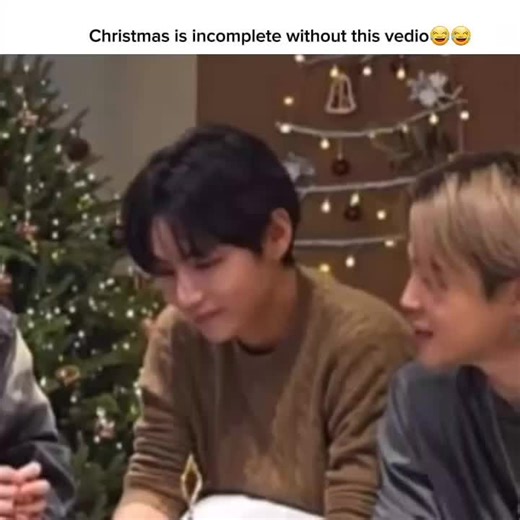 Celebrate Christmas with Kim Teayung