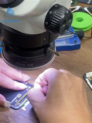 iPhone Screen Repair: Expert Display Replacement Tips