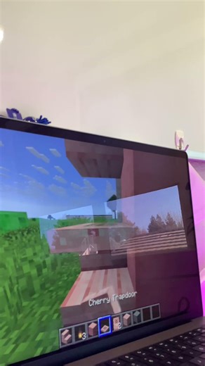 How to build a modern door in Minecraft