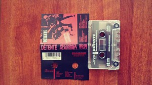 Détente - Recognize No Authority