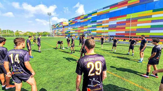11  Best Soccer Academies in the USA (FAQs)