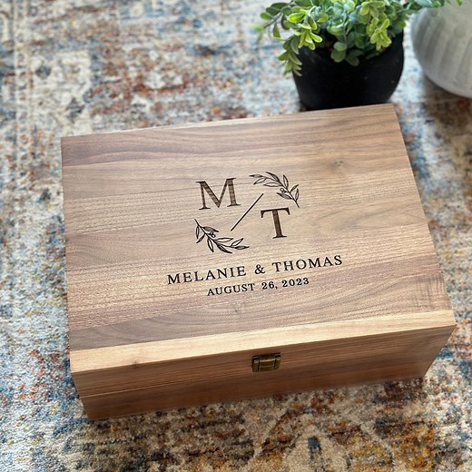 Personalized Walnut Keepsake Box, Wedding Memory Box, Wedding Keepsake Box, Anniversary Gift, Bridal Shower Gift, Gift for Couple - Etsy