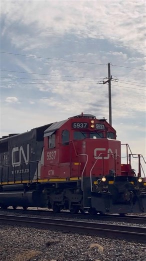 CN SD40 & EJE SD38! #railroad #railfan #railtrack #train #railway