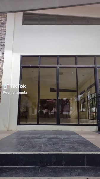 Dancing Security Guard Takes on My Boy Challenge