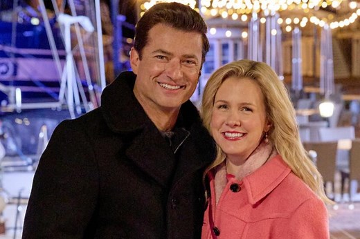 Stream It Or Skip It: 'A Newport Christmas' on Hallmark, where a socialite from 1905 Rhode Island lands in 2025 and finds her fate with a local historian