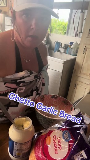 Ghetto Garlic Bread Recipe: Easy & Delicious