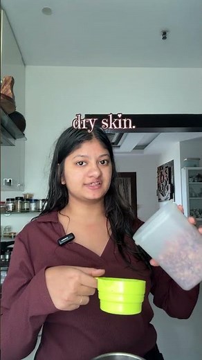 Glow Naturally: DIY Herbal Bath Powder That Actually Works