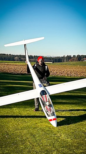 funday with my 1:2,5 Horky Arcus M…. #arcus #rcplane #sailplane #fun #autumn #electric #schemphirth | DH-Colorworks
