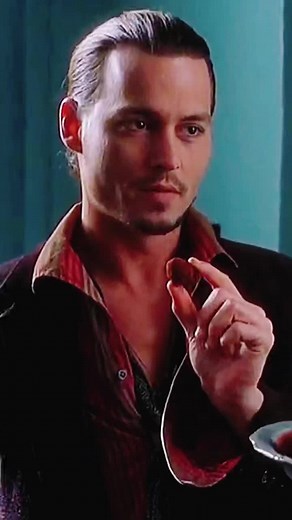 Johnny Depp en Chocolat: Un Viaje a 2000