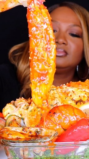 KC Connection on Instagram: "GIANT KING CRAB 呂 MUKBANG ‼️NEW VIDEO ON KC CONNECTION YOUTUBE CHANNEL."