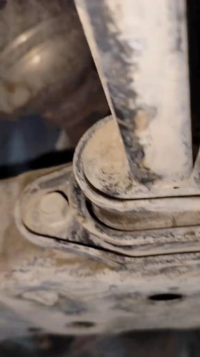 Transmission mounting Sound #auto #mechanic #usa | Auto Technician