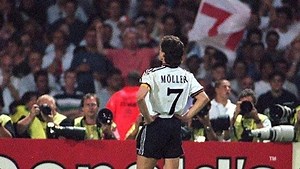 Deutschland wirft England im Halbfinale der EURO 1996 raus | UEFA EURO 1996