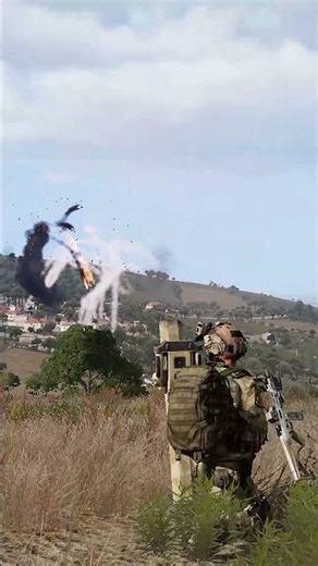 1 minute ago! US Using Stinger Missile to destroy iranian helicopter convoy #shorts