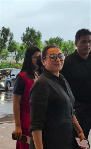 Rani Mukerji Spotted At Mumbai Airport #shorts