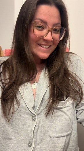 How CUTE is this little mama necklace🥹 It stacks perfectly with my other one and it is UNDER £1🤯😂 #fyp #trending #tiktokmademebuyit #mummyfashion #tiktokjewellery