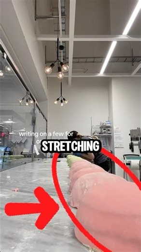 This lady just made the worlds longest cake... #shorts #viral #cake