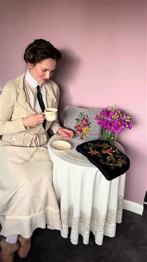 The Evolution of Tea Cozies: A Blend of Functionality and Artistry