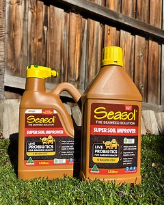 👋 I’m Seasol Super Soil Improver. I’m not flashy. I smell… earthy. But I get results. I am safe to use on all soils and plants. I contain live probiotics. With me, unlock your soil's full potential. Now available at Bunnings Warehouse Australia | Seasol