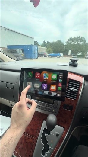 Toyota Alphard Gets A 9" Floating Wireless CarPlay Screen Upgrade KENWOOD #toyotaalphard #carplay