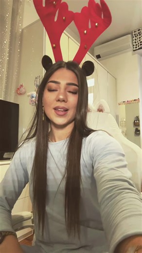 Video di stella (@stellacaldirolaaa) con suono originale - Simone.air