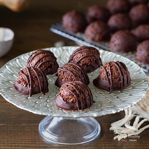 Chocolate Coconut Macaroons (GF, DF, Paleo) - Living Healthy With Chocolate
