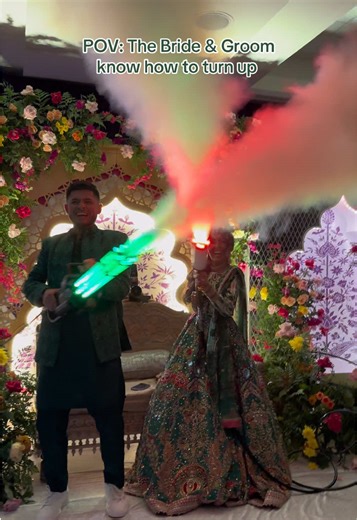 Mehndi or a Concert? 🫣🔥 #mehndi #pakistanibride #pakistaniwedding #pakistani_tik_tok #pakistanitiktok @Shahbaz Mughal @ayshah